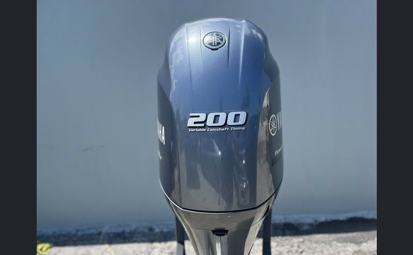 Yamaha f200-kuva-3