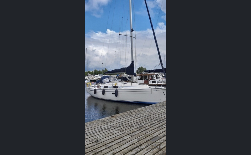 Bavaria 33 cruiser-kuva-10