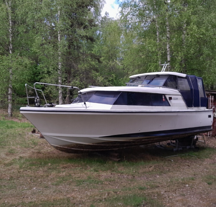 Bertram 28