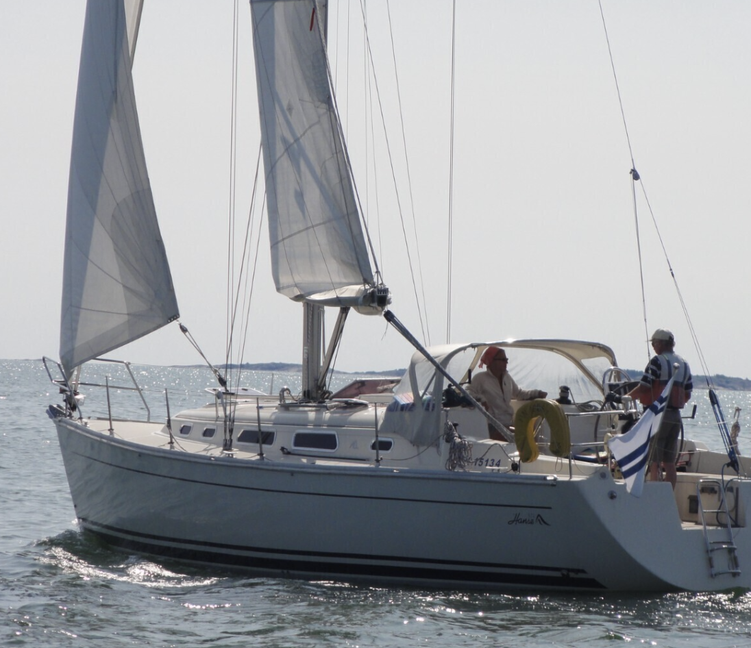 Hanse 371