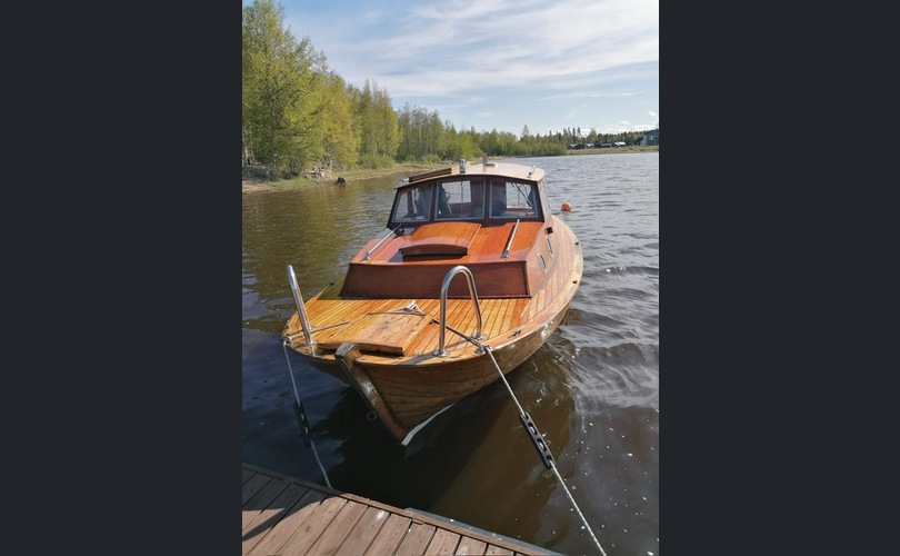 Muu merkki Puuvene