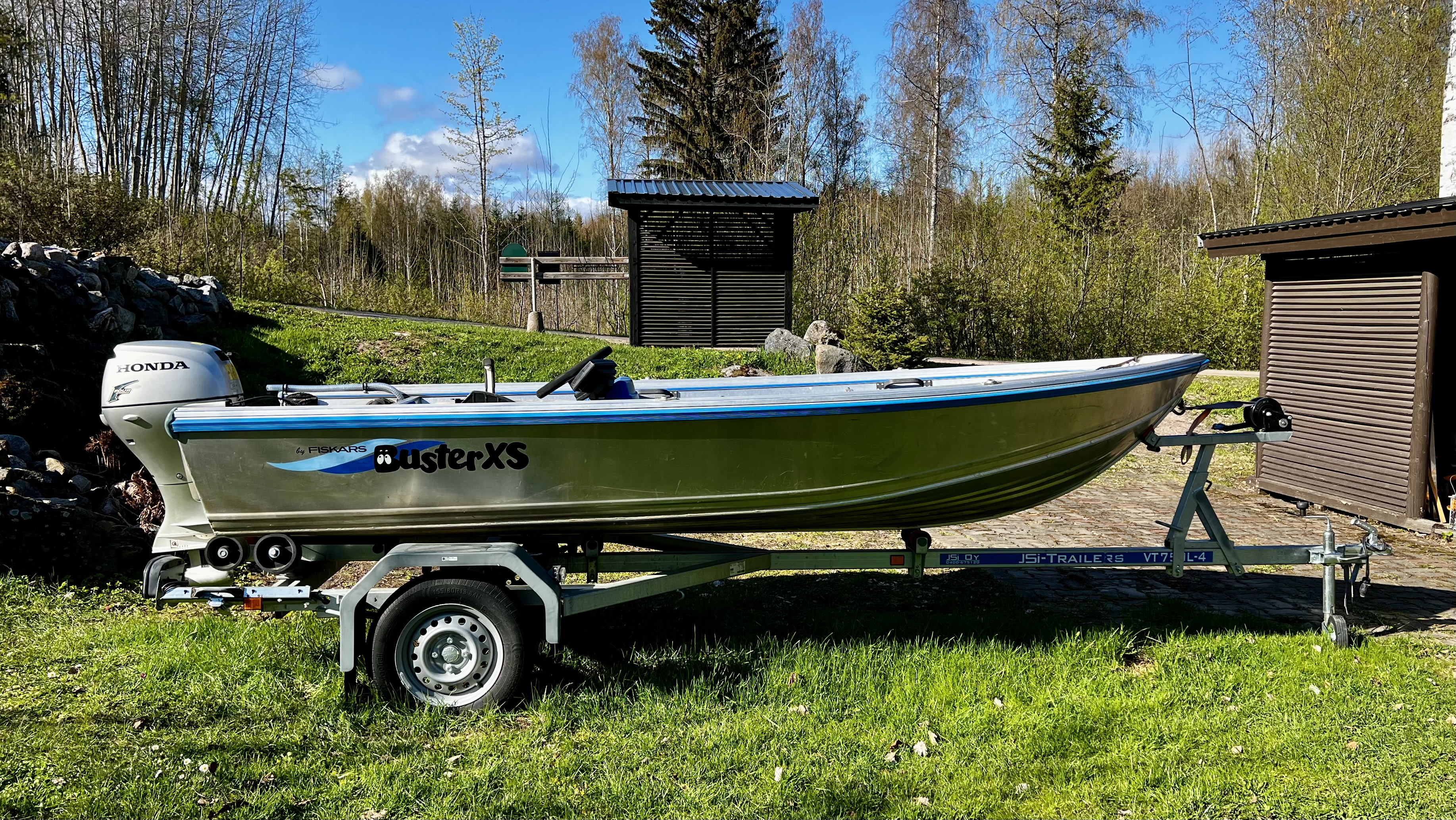 Buster XSR