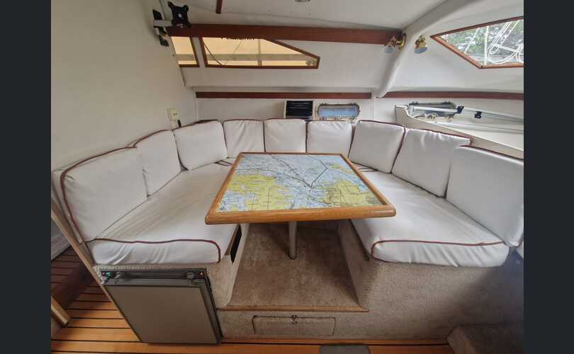 Bayliner 2850 Contessa Sunbridge-kuva-6