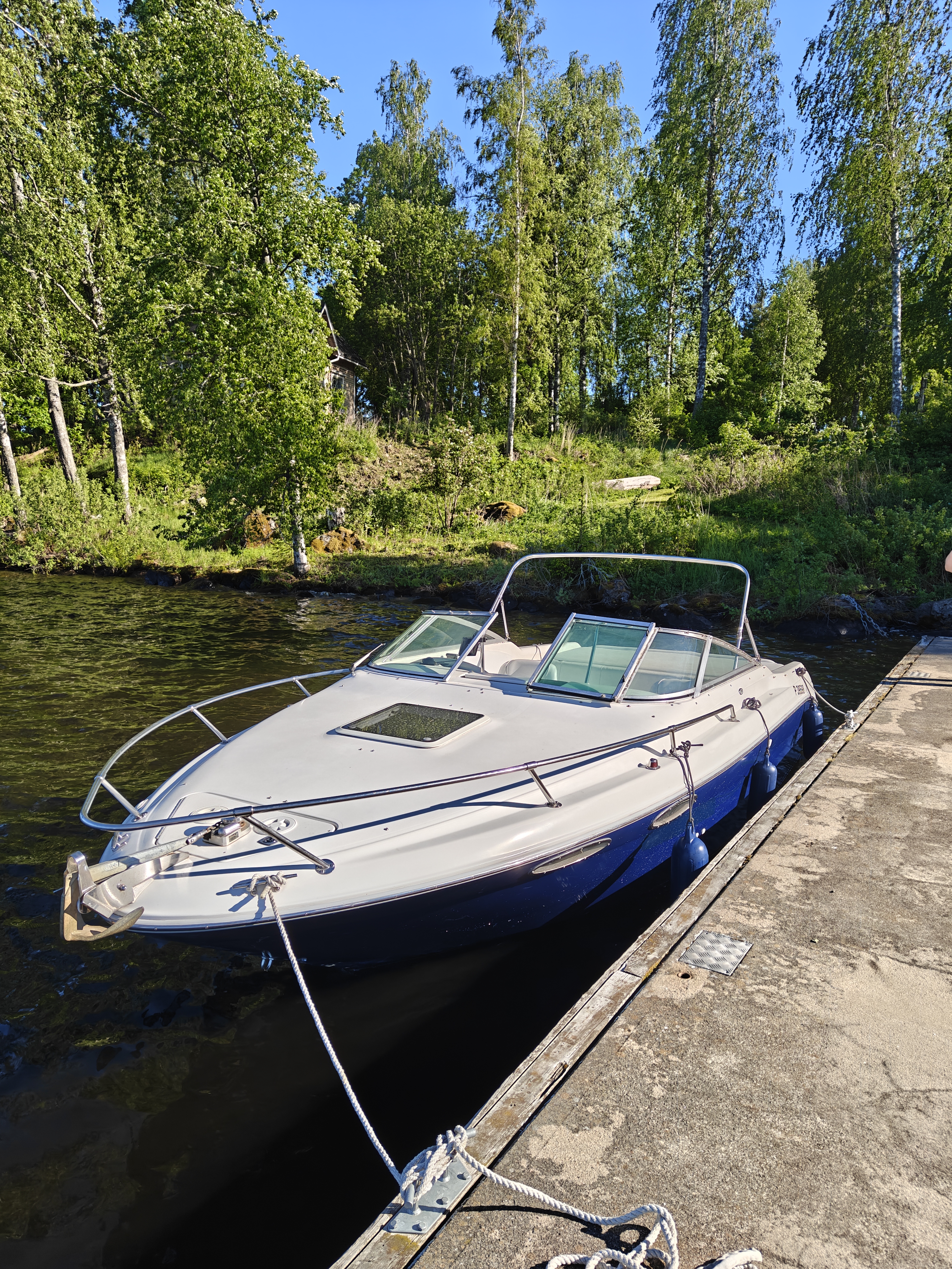 Sea Ray 230 Overnight