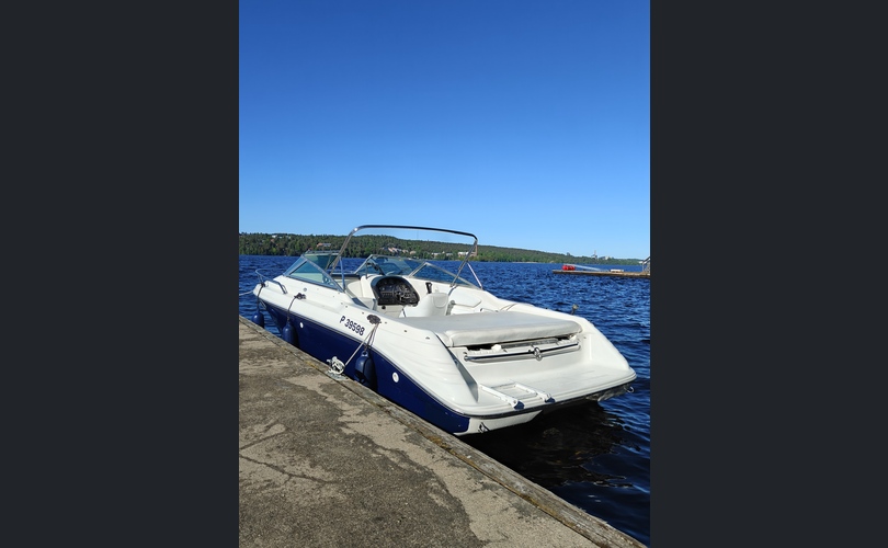Sea Ray 230 Overnight-kuva-2