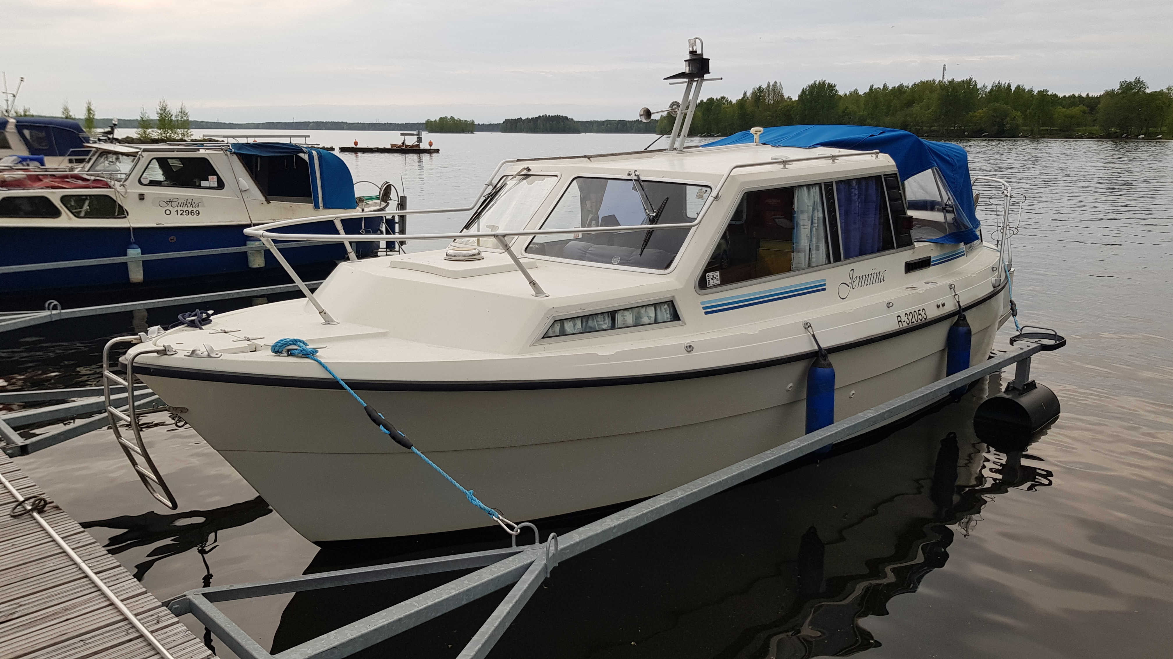 Bella 8001