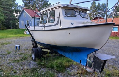 Kirri 24 Takahyttivene